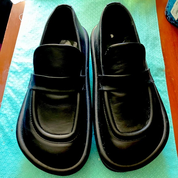 JW ANDERSON Shoes - JW Anderson Lug Sole Loafers Sz 9